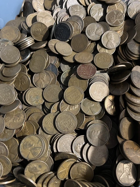 (1) Roll Of 50 Lincoln Wheat Cents Mixed Dates From The 1920s To 1950s Pennies