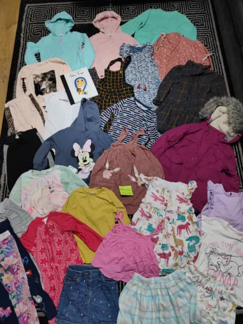 #638- Enorme pacchetto di vestiti per ragazze 5-6 anni GEORGE NEXT DISNEY H&M M&S PRIMARK