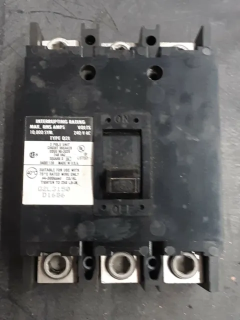 Square D 3-Pole 240VAC Type Q2L 125A Circuit Breaker USED