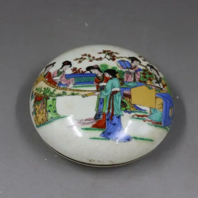 Chinese Famille Rose Porcelain Maid Pattern Ink Box Rouge Box 4.29 inch
