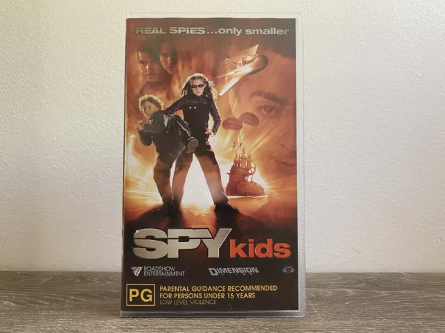 Spy Kids (VHS, 2001) Roadshow Entertainment Y2K Kids Movie VHS Video Tape