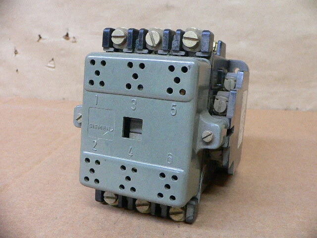 Siemens 3Ta22 10-0A Contactor