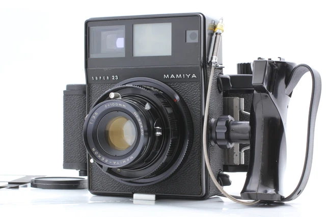 Caméra De Presse Mamiya Universal 6x9 Avec Capot De Mise Au Point – Occasion (Japon)