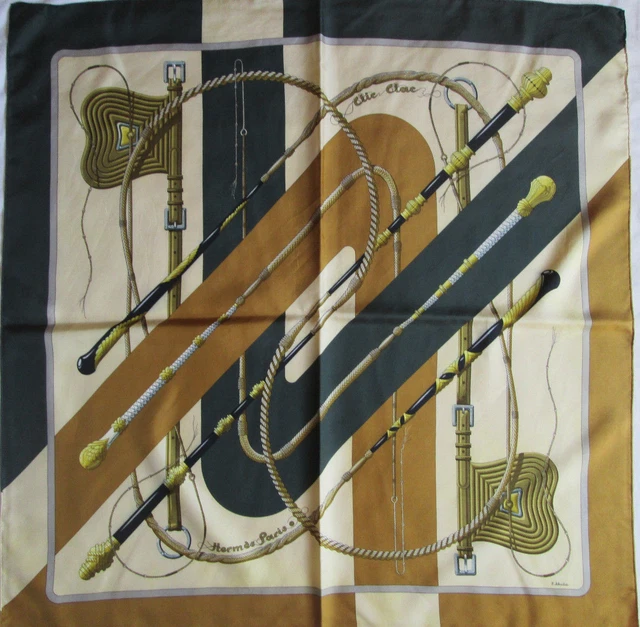 Foulard Carré Hermès En Soie - Modèle 'Roues De Canon' De C. Latham - Édition Vintage Verte - Première édition