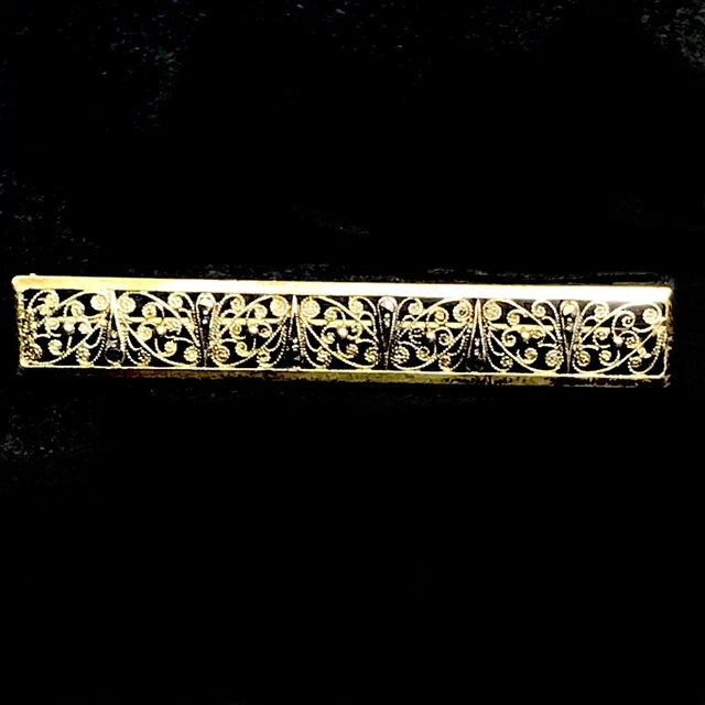 Broche ancienne art déco en argent ( MARQUÉ ) avec des marcassites et à l'intérieur une pierre transparente. ( Article 23 ) - France