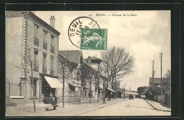CPA Deuil, Avenue de la Gare, vue partielle 1915