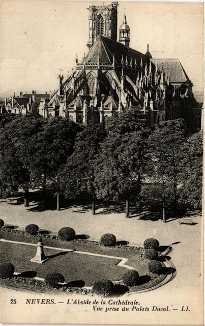 CPA AK NEVERS - The Apse of the Cathedral View taken from the Doge's Palace (355570)