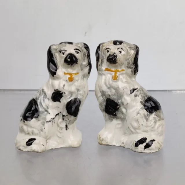 Pair Antique 19c Victorian Staffordshire Pottery Small Spaniel Dogs Black &White 3