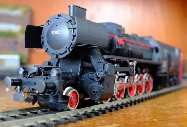 Liliput 52 22 HO gauge ÖBB BR 52 steam loco in black livery