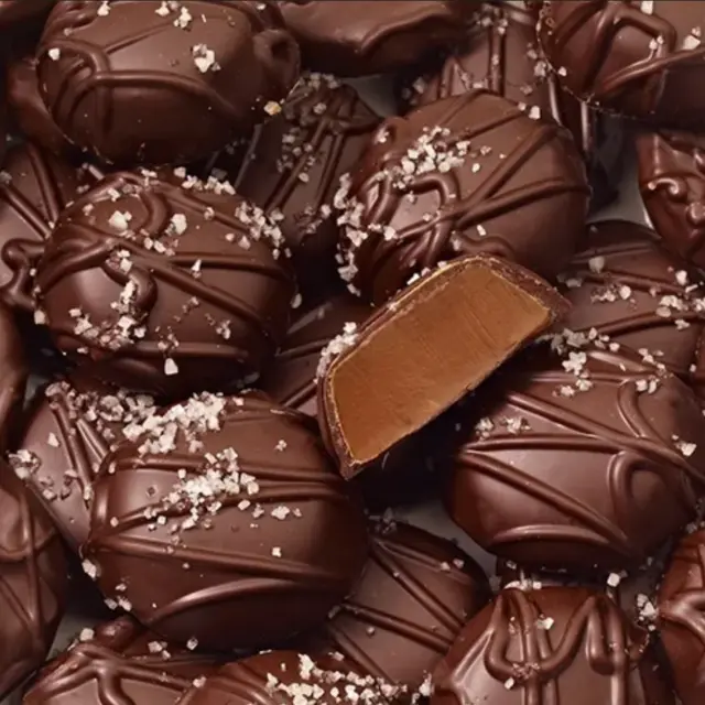 Gertrude Hawk Chocolates Dark Chocolate Sea Salt Caramels (x3)