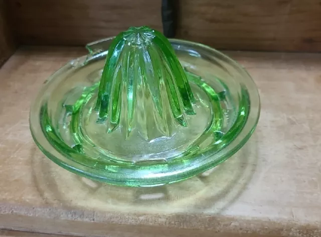 Vtg Green Vaseline Depression Glass Juicer Citrus Reamer Perforated Base Holes
