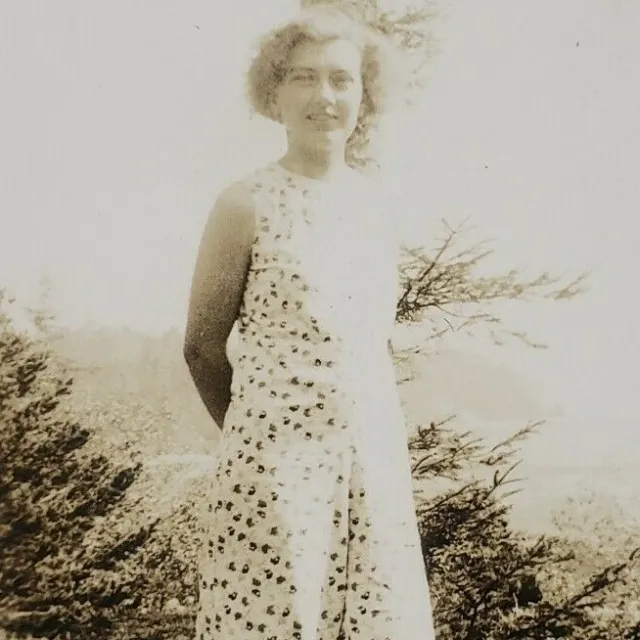 Bayocean Oregon 1930s Ghost Town Tillamook Spit Girl Bay Woman Lady Photo J264