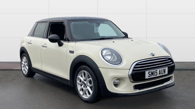2015 MINI HATCHBACK 1.5 Cooper D 5dr Auto HATCHBACK DIESEL Automatic