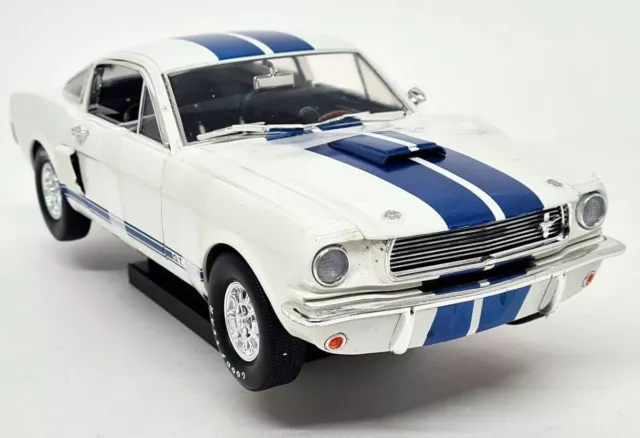 Shelby 1/18 - Ford Mustang GT 350 Shelby 1966 White / Blue Diecast Model Car