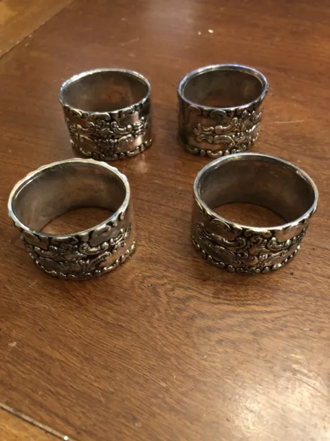 Set Of 4 Vintage Silver Plated Napkin Rings Tarnished In Original Box