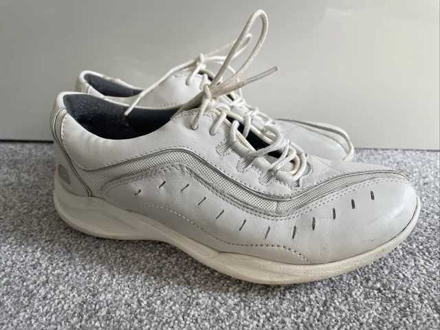 CLARKS ATSU WOMENS White Leather Trainers Size Uk 3 D 15.00