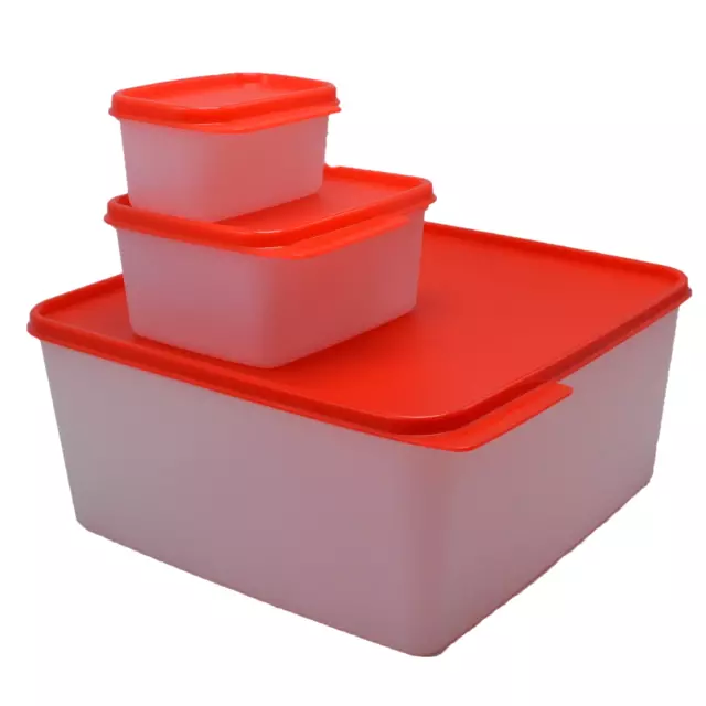 EUC Tupperware Nesting Storage Containers Set of 3 Rectangular Lids  included