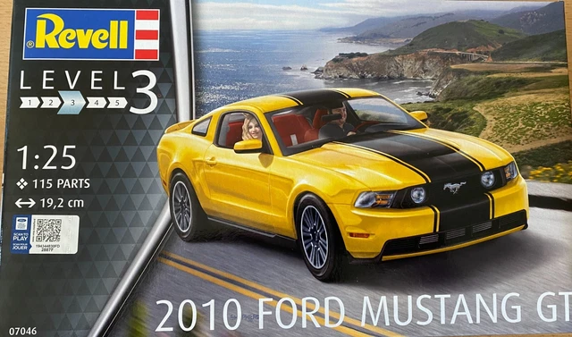 REVELL 07061 - Maquette Ford Mustang GT 2014 - Échelle 1:25 - Rare, Occasion (Non Commencée)