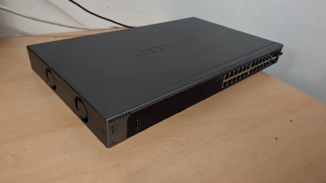Netgear ProSafe GSM7224 v2 Managed Switch 24G L2 With Static Routing