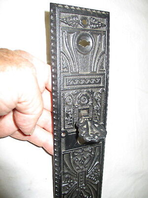 Antique vintage ornate design cast iron door latch backplate assembly (U) 2