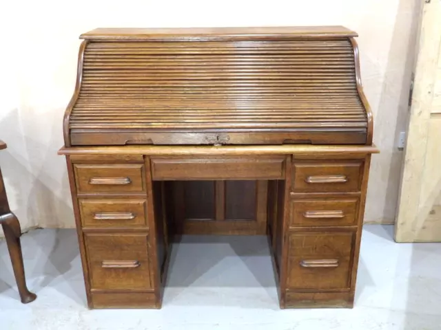 Early 20th Century Oak Roll Top Desk