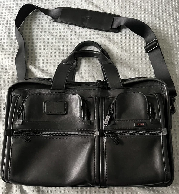 Tumi Bag Leather Business 96141DH Carry On Black Shoulder Bag Travel Luggage