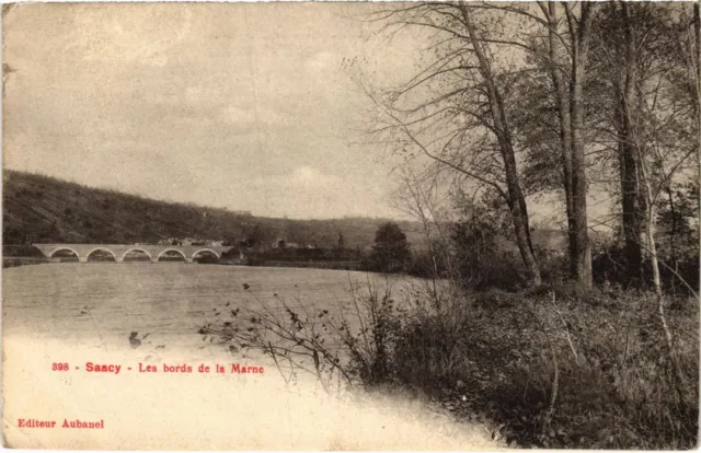 CPA Saacy s Marne Les bords de la Marne FRANCE (1301372)