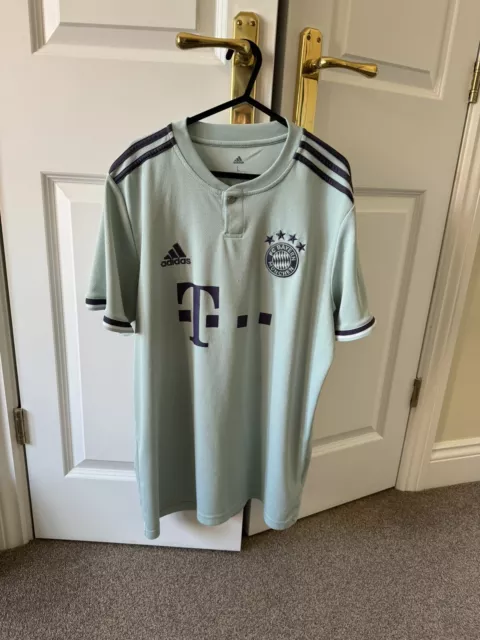 Bayern Munich Shirt Away 2018 Large