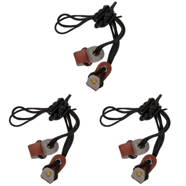 Arc Et Des Flèches. Corde D'arc Tendue. Armes Fantastiques. élément De