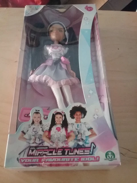 Bambola Miracle Tunes Julie Abito Da Concerto – Giochi Preziosi MRC46100, 25cm, Fashion Doll Serie TV