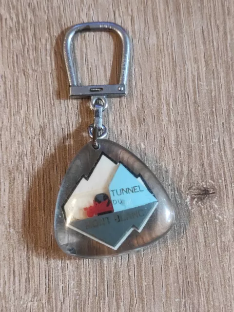 JOLI RARE TOP PORTE-CLES BOURBON Key ring TUNNEL DU MONT BLANC SUISSE