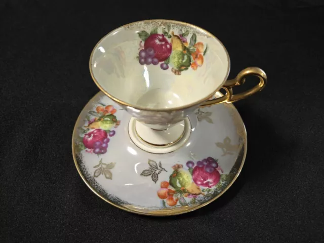 Lovely! Vintage LM Royal Halsey Very Fine China Tea Cup & Saucer Gold Trim Fruit
