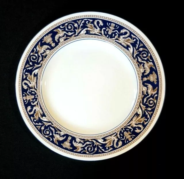 Beautiful Wedgwood Florentine Dark Blue Dinner Plate