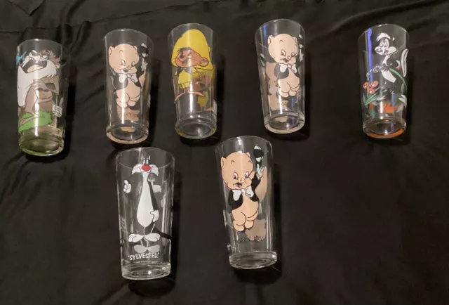 Lot of 7 Pepsi Werner Bros Collector Series 1973 and 1976 Glasses Looney Tunes