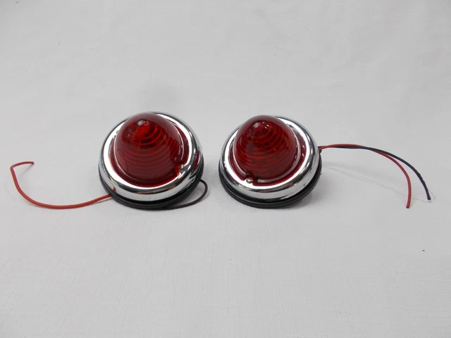 1960'S ANTIQUE Car trailer Parking turn signal light beehive set street