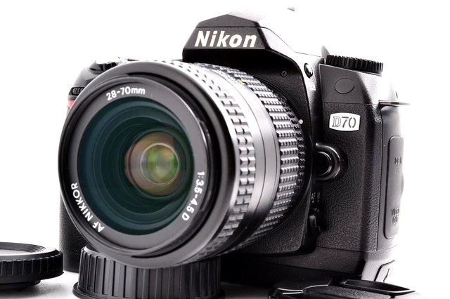 Nikon D70 Digital SLR Camera Body Nikkor AF 28-70mm f/3.5-4.5 D Lens 9664 shots