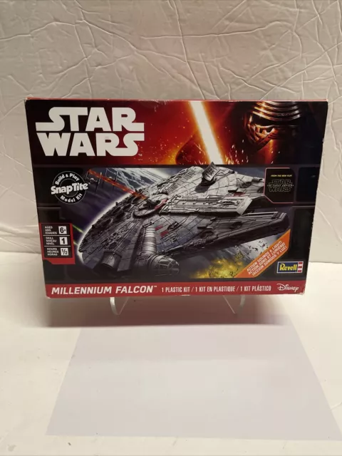 Star Wars Millennium Falcon Model Kit by Revell SnapTite The Force Awakens