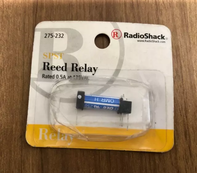 RadioShack 275-232 SPST Reed Relay ~ Coil: 5VDC ~ Contacts: 0.5A at 125VAC