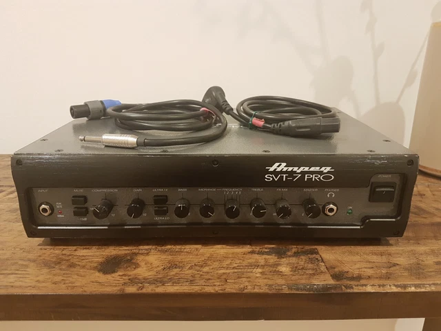 Ampeg SVT-7 PRO Bassverstärker Topteil Head Amp