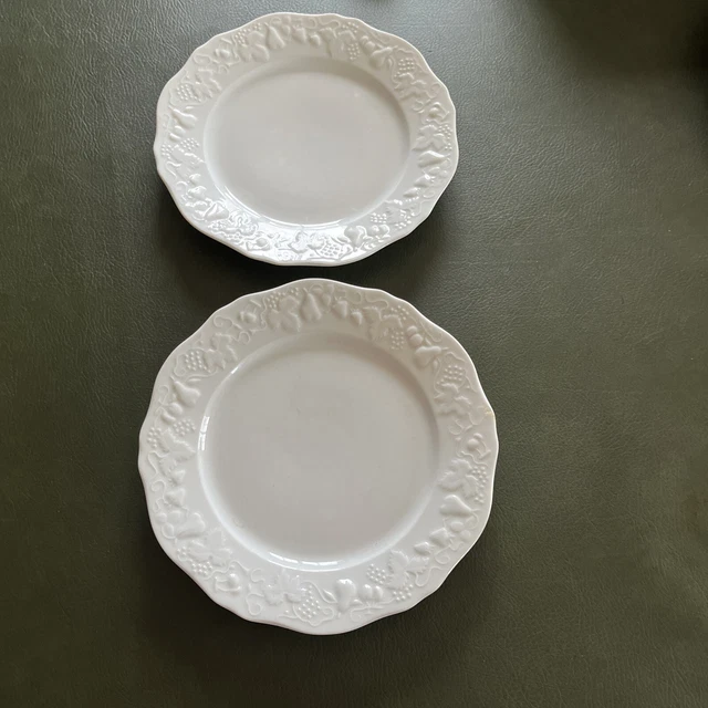 2 Broches Anciennes En Porcelaine De Limoges Dorées + 2 Plaques Supplémentaires - Collection Vintage
