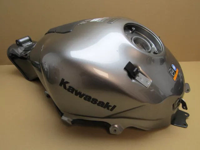 Kawasaki Ninja H2 SX SE Z1002 BLF 2020 petrol fuel tank (11502)