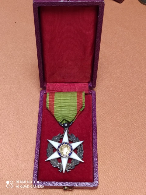 Médaille Chevalier De Provence - 40e Anniversaire 1962-2002 - Or Plaqué