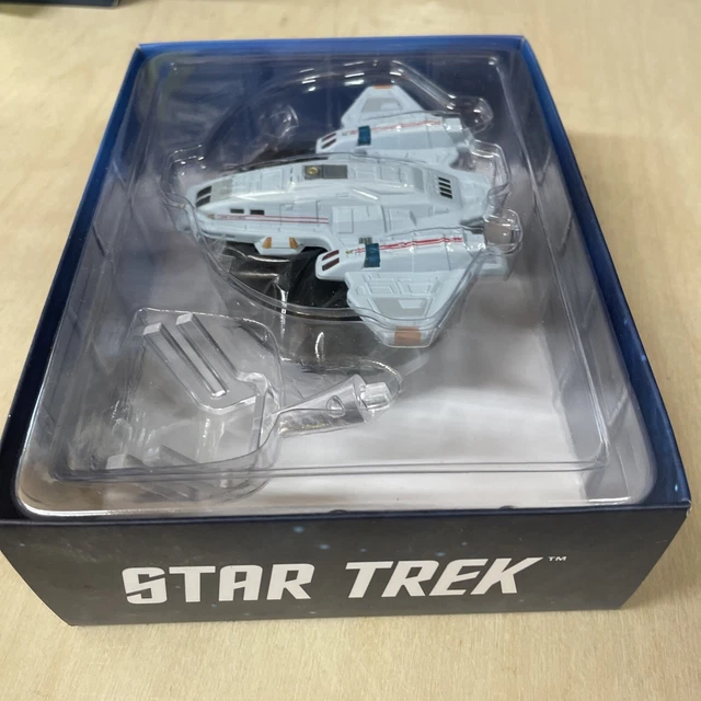 Star Trek Starships Voyager Aeroshuttle Die-Cast Vehicle with Collector Magazine #78 by Star Trek