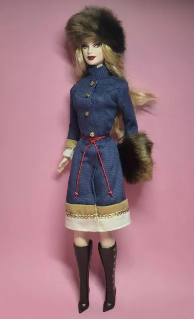 Russia Barbie Dolls of the World Collector Pink Label 2009 Mattel R4488