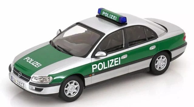 Miniature Triple 9 – Renault 19 Police Phase 2 De 1994, échelle 1/18, Blanche