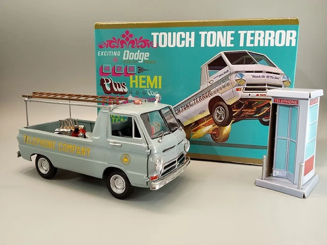 AMT1389 DODGE TOUCH Tone Terror Plastic Model Kit 1/25 Scale New 