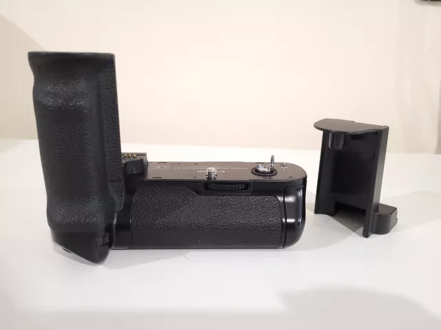 Canon PB-E2 PowerDrive Booster for EOS 1n/ 1v/ 3. TESTED and Working perfectly.