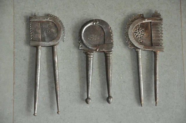 3 Pc Vintage Iron Handcrafted Different Engraved Betel Nut Cutters / Sarota