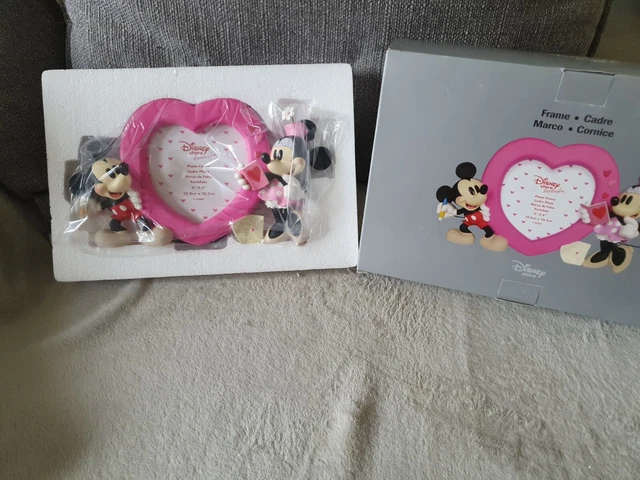 Disney Store Exclusive Mickey And Minnie Mouse Photo Frame new.