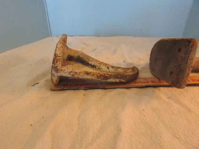 2-Antique Hot Water Radiator support holder Cast Iron Old-industrial shelf hook 6